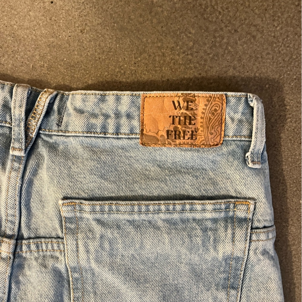We The Free Deep Trance Dropped Boyfriend Jeans Size 29 - Picture 5 of 8